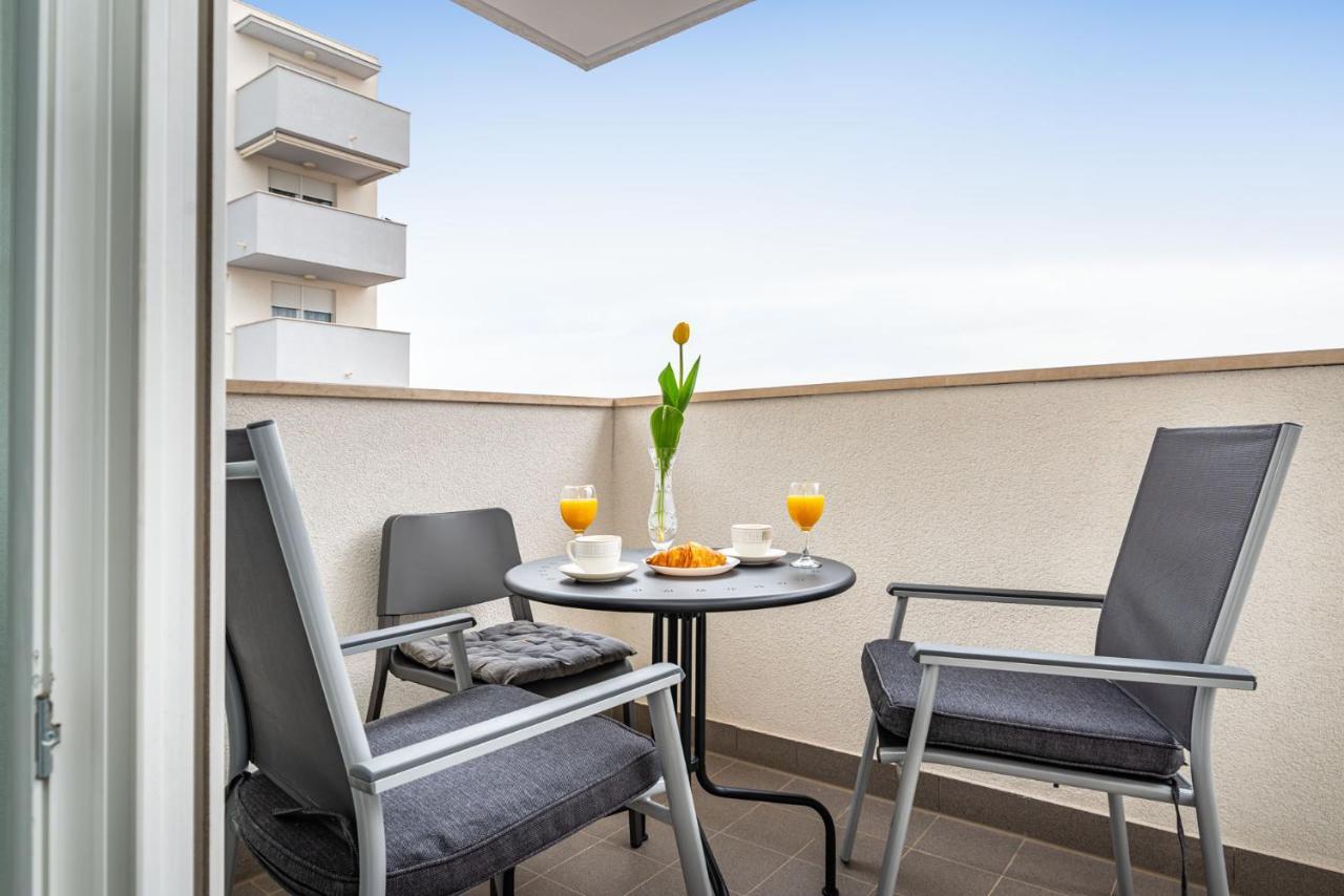 Ap Stella, Center Of Zadar, 2Br, Parkingアパートメント エクステリア 写真